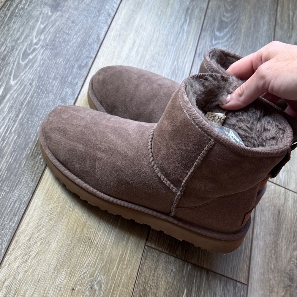 UGG Suede Boots classic mini - Picture 1 of 6